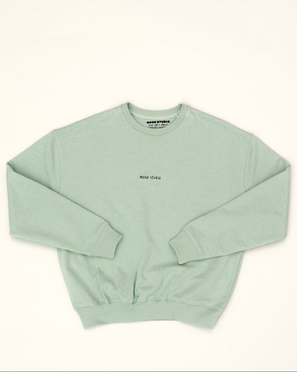 ESSENTIAL SWEATER ALOE